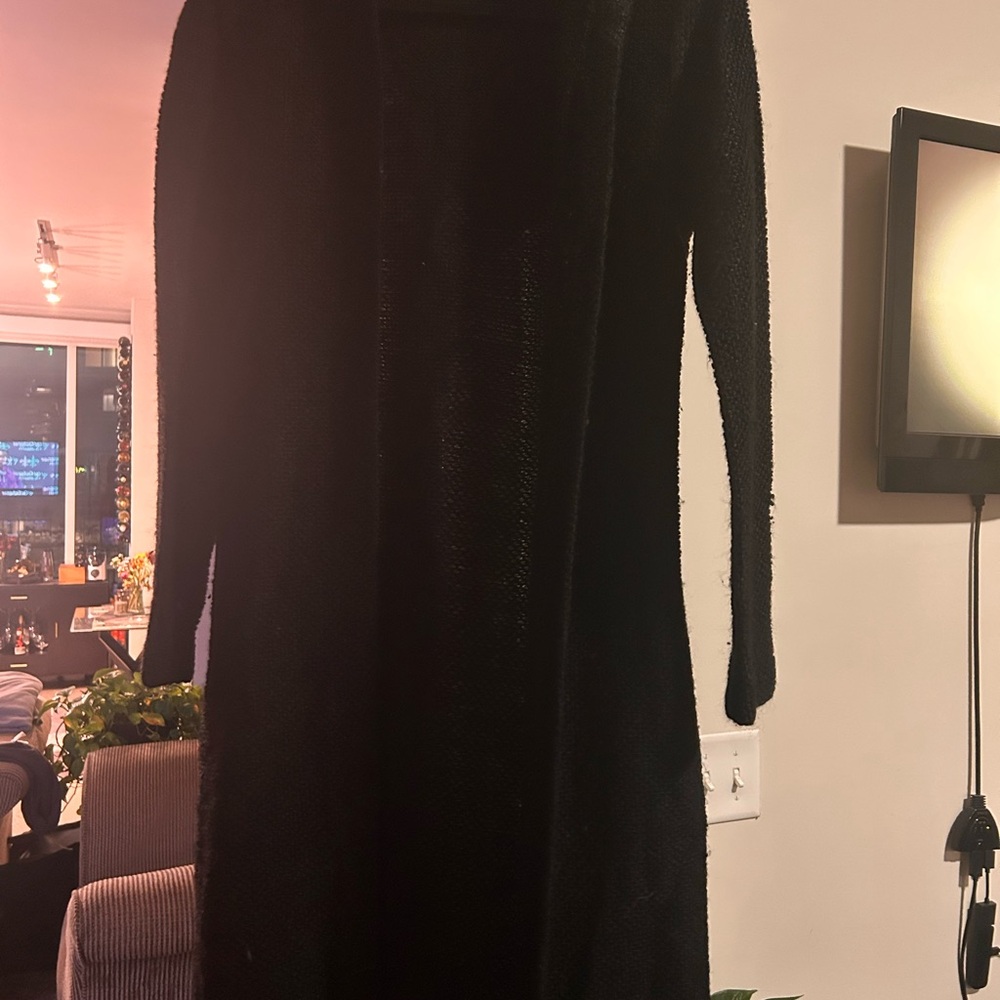 Black Sheath Long Sleeve Scoop Neck Sweater